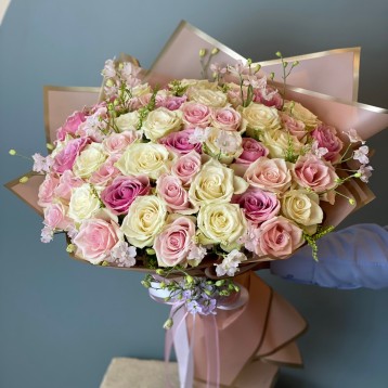 Porvo Pembe Beyaz Gül Buketi