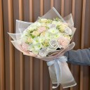 Sinda Çiçek Buketi