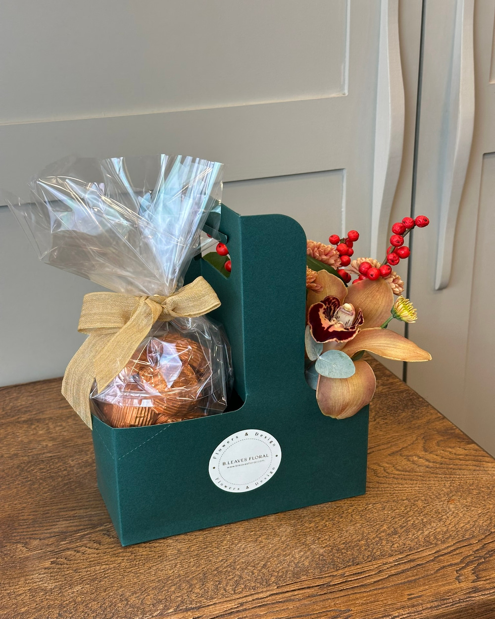 Elda Bardakta Çiçek Çikolata