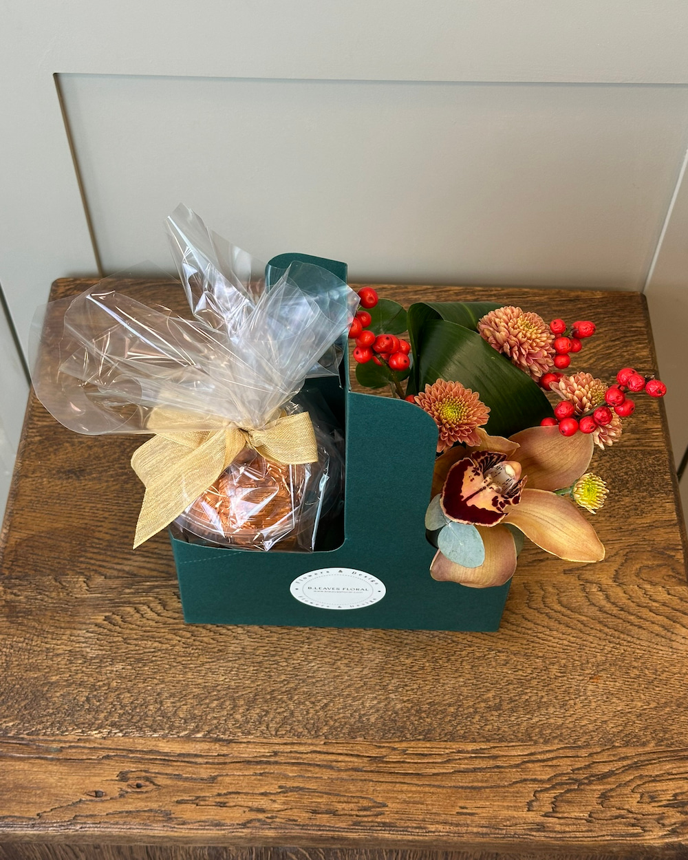 Elda Bardakta Çiçek Çikolata