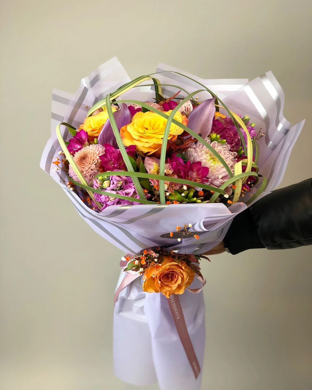 Ames Kafesli Gül Anastasia Buketi