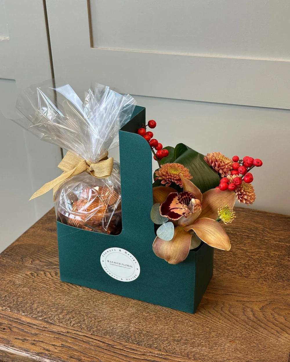 Elda Bardakta Çiçek Çikolata